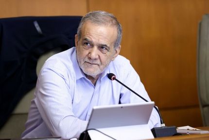 رئیس جمهور: قطع برق بخش‌های تولیدی و صنایع آخرین انتخاب است