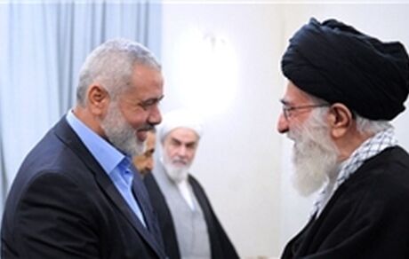 حماس اعلام کرد: اسماعیل هنیه با رهبر معظم انقلاب دیدار کرده است