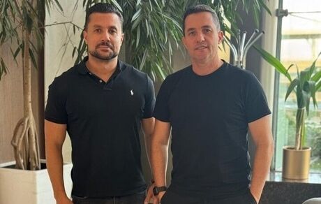 سرمربی برزیلی پرسپولیس به ایران رسید