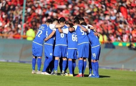 کنایه استقلالی‌ها: تیم ذخیره‌های پرسپولیس پرمهره‌تر از ما بود!