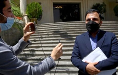 وزیر ارتباطات به موضوع قفل کودک در جستجوی گوگل واکنش نشان داد