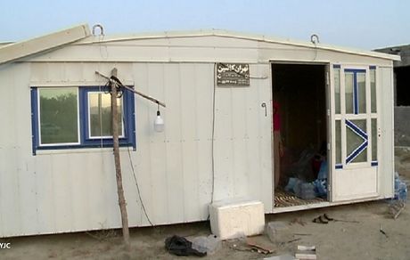 نصب و راه اندازی روزانه ۱۲۰ کانکس در مناطق زلزله زده هرمزگان