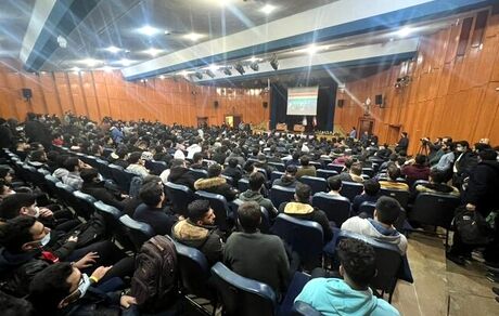 سخنگوی دولت: هم فعال بودن و پیشرو بودن هزینه دارد و هم منفعل بودن
