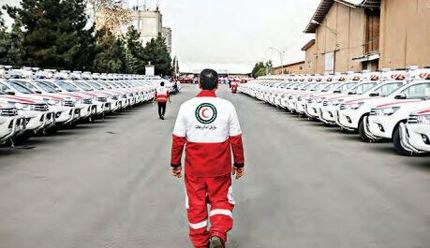 امدادرسانی هلال حمر به ۶۰۰ نفر در برف و کولاک ۹ استان