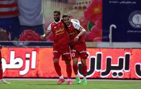 پرسپولیس به یک قدمی استقلال رسید