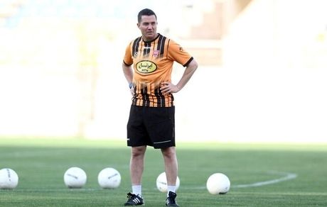 اوسمار سرمربی پرسپولیس می‌ماند