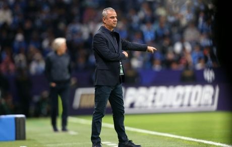 سرمربی پرسپولیس: باید واقع‌بین بود، الهلال تیمی قوی است / هدف ما ارائه بازی خوب و کسب امتیاز بود