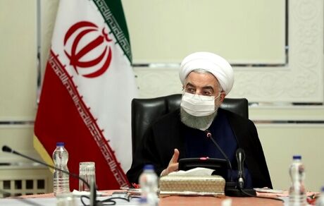 روحانی: ساعت پایان کار کسب و کارهای غیرضروری تا ۶ بعدازظهر است