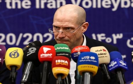 سرمربی جدید تیم ملی والیبال: کار ولاسکو را در ایران ادامه می‌دهم / از همه بازیکنان استفاده خواهم کرد