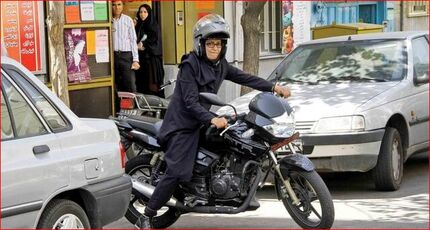 صدور گواهینامه موتورسیکلت برای زنان هموار شد