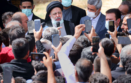 در مالیات‌ستانی، مبنای دولت اعتماد به کسبه و اصناف است