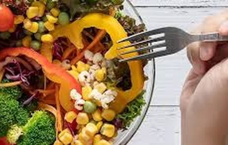 ادعای وزیر جهادکشاورزی: ایرانیان ۲ برابر استاندارد جهانی غذا مصرف می‌کنند