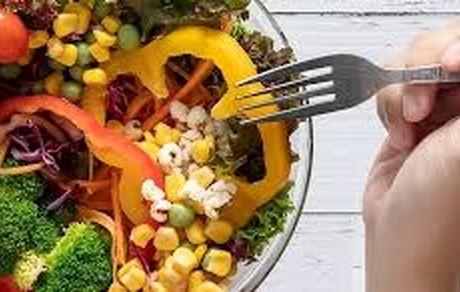 ادعای وزیر جهادکشاورزی: ایرانیان ۲ برابر استاندارد جهانی غذا مصرف می‌کنند