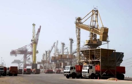 بارگیری نخستین کشتی کانتینری از بندر امام به چین