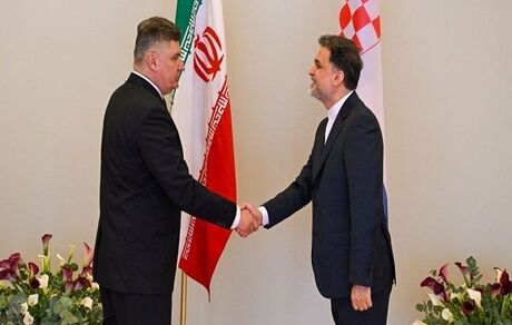 تقدیم استوارنامه سفیر جدید ایران در کروواسی به رئیس جمهور این کشور
