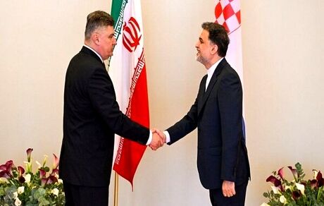تقدیم استوارنامه سفیر جدید ایران در کروواسی به رئیس جمهور این کشور