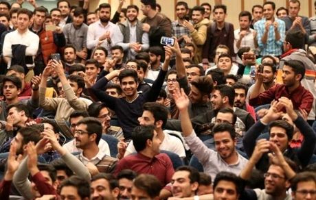 آغاز ثبت‌نام بخش استانی جایزه جوان سال ۱۴۰۴ از یکم دی‌ماه 