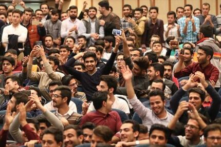 آغاز ثبت‌نام بخش استانی جایزه جوان سال ۱۴۰۴ از یکم دی‌ماه 
