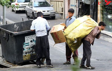 جوانانی که نانشان را در سطل زباله گم‌کرده اند