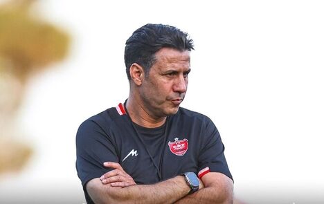 سرمربی پرسپولیس بعد باخت مقابل تراکتور: از هواداران عذرخواهی می کنم