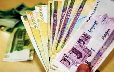 
امسال کارکنان چقدر عیدی می‌گیرند؟
