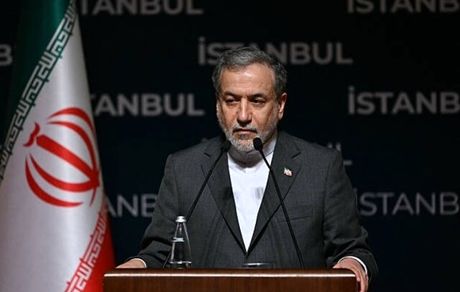 عراقچی: گزینه‌های متنوعی برای پاسخ در پیش‌رو داریم / فردا با پوتین دیدار خواهم کرد